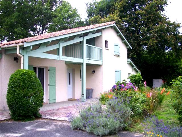 a l'achat maison Landaise 4 chambres  3699 m² de terrain CESTAS PIERROTON